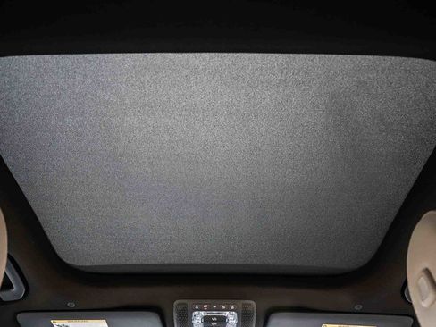 Certified 2025 Mercedes-Benz GLB 250 image 16