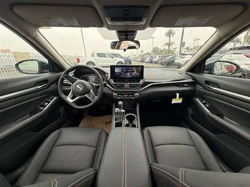 New 2025 Nissan Altima 2.5 SR w/ SR Premium Package image 14