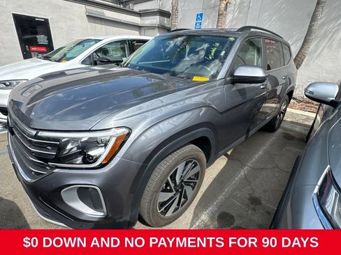 Used 2025 Volkswagen Atlas SE FWD image 1