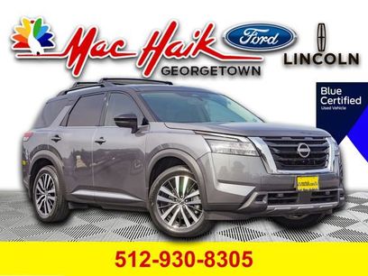 Used 2024 Nissan Pathfinder Platinum