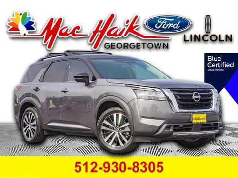 Used 2024 Nissan Pathfinder Platinum FWD image 1