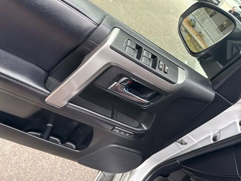 Used 2020 Toyota 4Runner Limited image 18