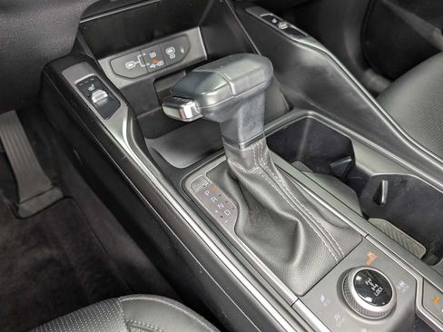 Certified 2025 Kia Sorento X-Line EX AWD/4WD image 32
