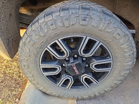 Used 2022 GMC Sierra 2500 AT4 w/ Gooseneck/5TH Wheel Package image 5