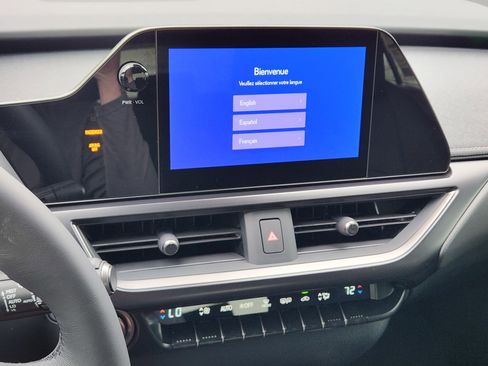 New 2026 Lexus UX 300h FWD image 8