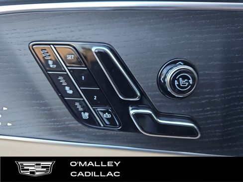 New 2026 Cadillac Lyriq Signature Luxury image 17