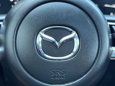 Used 2022 MAZDA MAZDA3 s image 30