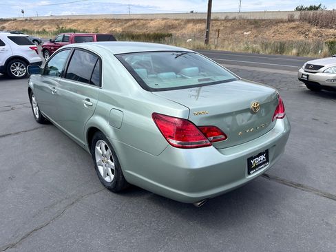 Used 2005 Toyota Avalon XL FWD image 4