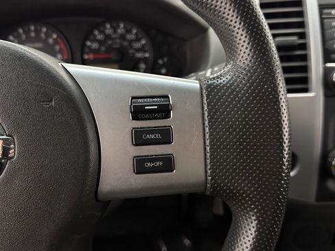 Used 2017 Nissan Frontier SV image 18