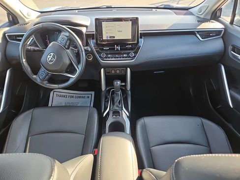 Used 2023 Toyota Corolla Cross XLE image 22