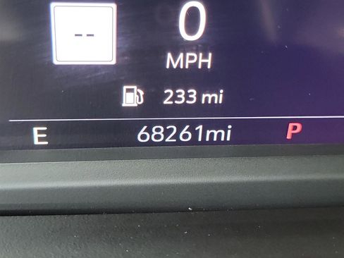 Used 2021 Chevrolet Tahoe Premier w/ Premium Package image 12