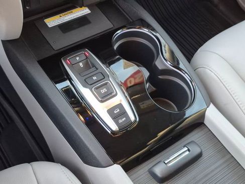 Used 2020 Honda Pilot Touring image 12