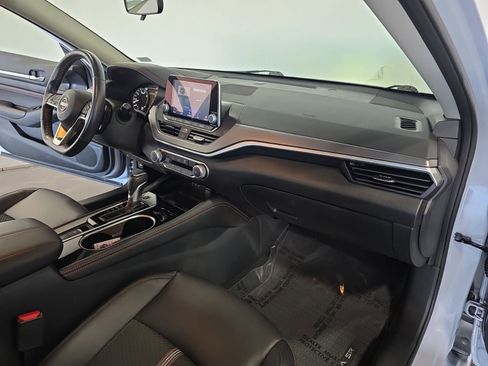 Used 2023 Nissan Altima 2.5 SR image 31