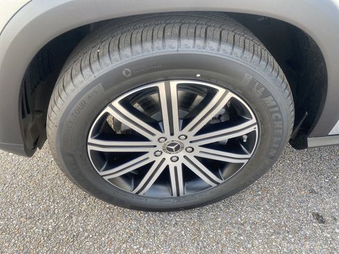 New 2025 Mercedes-Benz GLE 350 4MATIC image 18