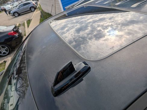 Used 2017 Chevrolet Suburban Premier image 13