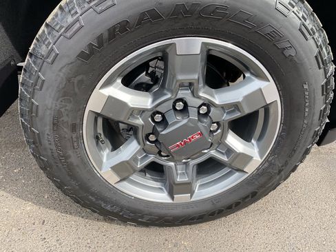 New 2026 GMC Sierra 3500 SLE AWD/4WD image 9