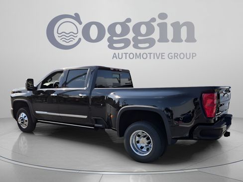 New 2026 Chevrolet Silverado 3500 High Country w/ High Country Premium Package AWD/4WD image 3