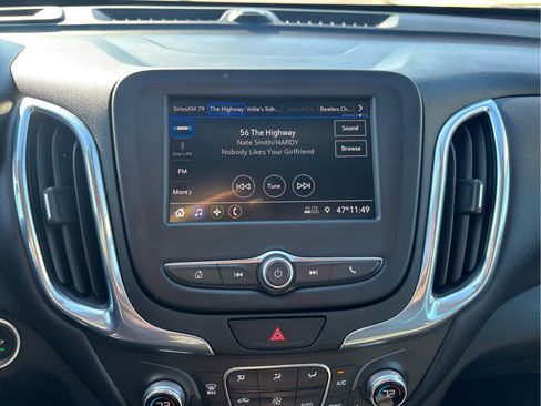 Used 2020 Chevrolet Equinox LT image 11