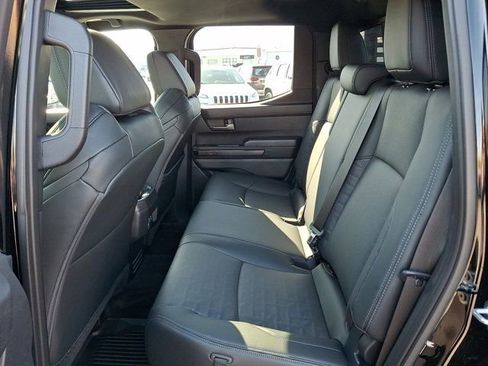 Used 2025 Toyota Tacoma TRD Off-Road w/ TRD Off Road Premium Package image 13