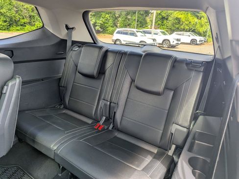 Used 2023 Volkswagen Atlas SEL R-Line AWD/4WD image 31