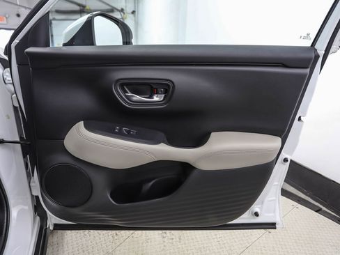 Used 2024 Honda HR-V LX image 26