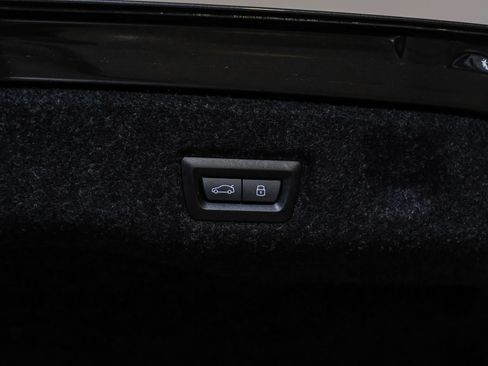 Used 2025 BMW 530i RWD image 59