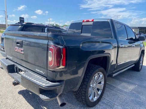 Used 2017 GMC Sierra 1500 Denali w/ Denali Ultimate Package AWD/4WD image 6