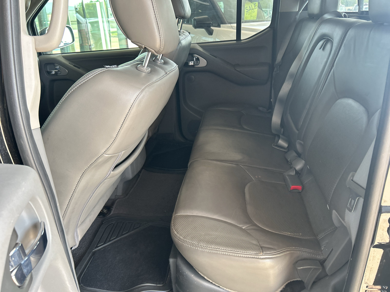 Used 2019 Nissan Frontier SL RWD image 28