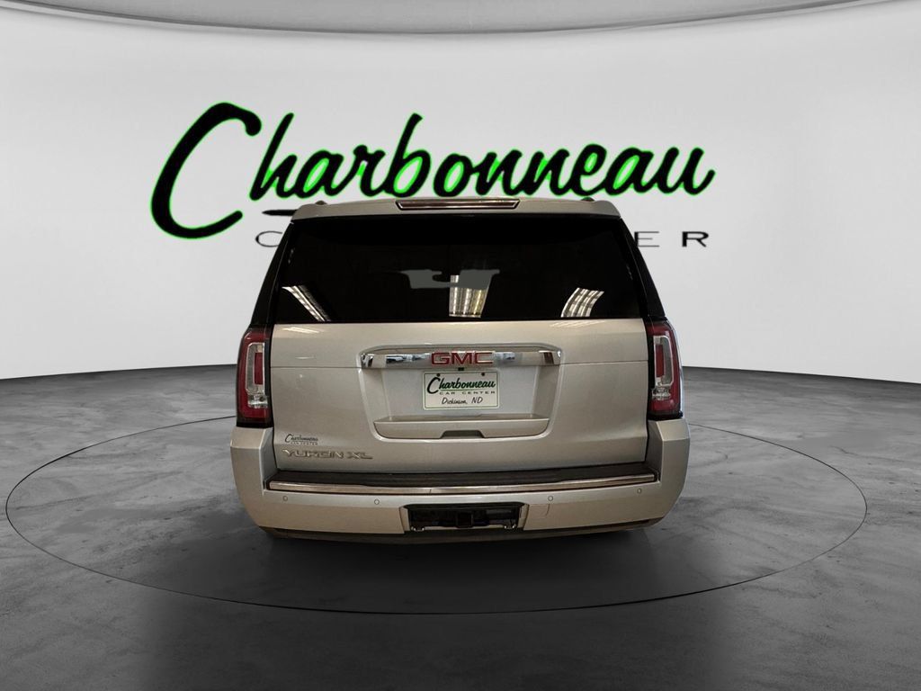 Used 2018 GMC Yukon XL Denali w/ Open Road Package AWD/4WD image 4