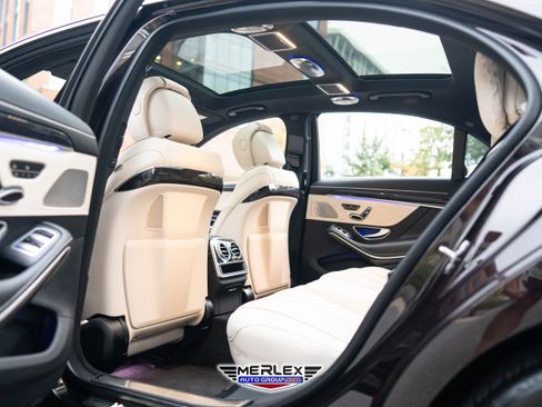 Used 2018 Mercedes-Benz S 560 Sedan image 21