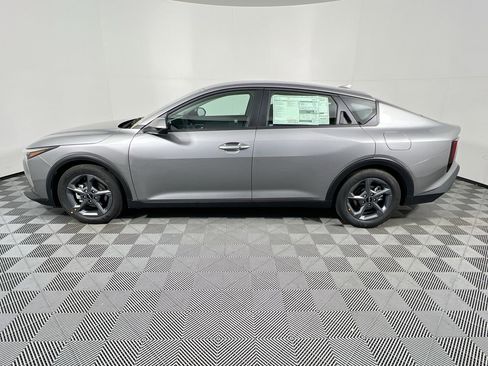 New 2026 Kia K4 LXS image 8