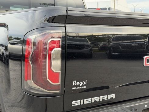 Used 2018 GMC Sierra 1500 SLT w/ Enhanced Driver Alert Package RWD image 11