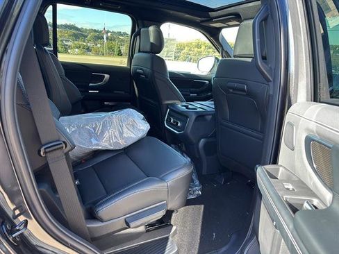 New 2025 Ford Expedition Platinum w/ Stealth Performance Package image 18