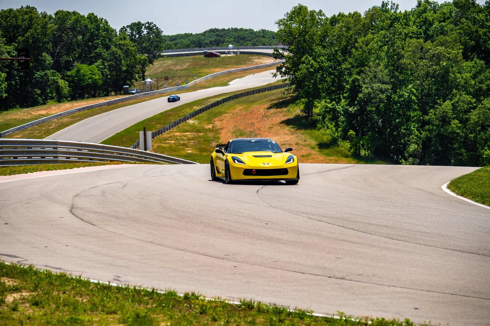 Used 2018 Chevrolet Corvette Z06 RWD image 3