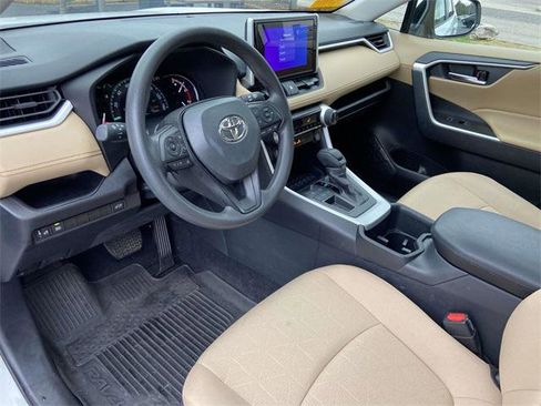 Certified 2025 Toyota RAV4 XLE w/ Convenience Package image 17