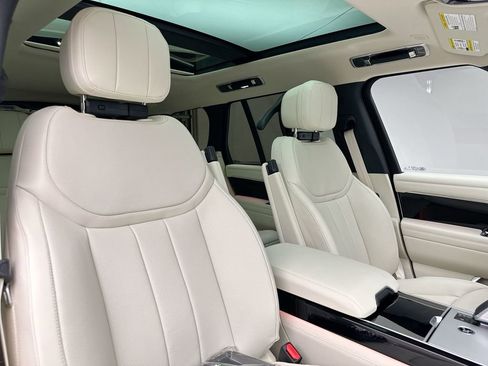 New 2026 Land Rover Range Rover SE AWD/4WD image 14