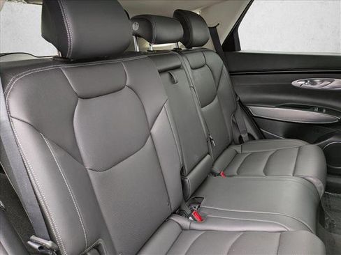 Used 2024 Genesis GV70 2.5T w/ Select Package AWD/4WD image 21