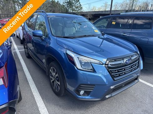 Used 2022 Subaru Forester Limited image 2