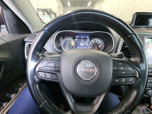 Used 2021 Jeep Cherokee Trailhawk w/ Sun, Sound & Nav Group AWD/4WD image 30