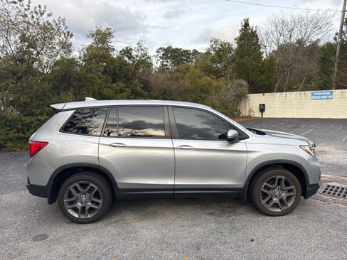 Used 2023 Honda Passport EX-L image 6