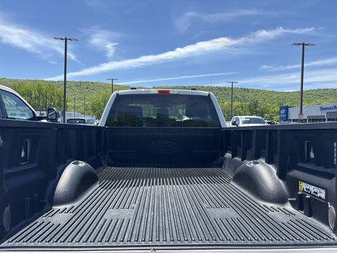 Used 2022 Ford F150 XL w/ Equipment Group 101A High AWD/4WD image 10