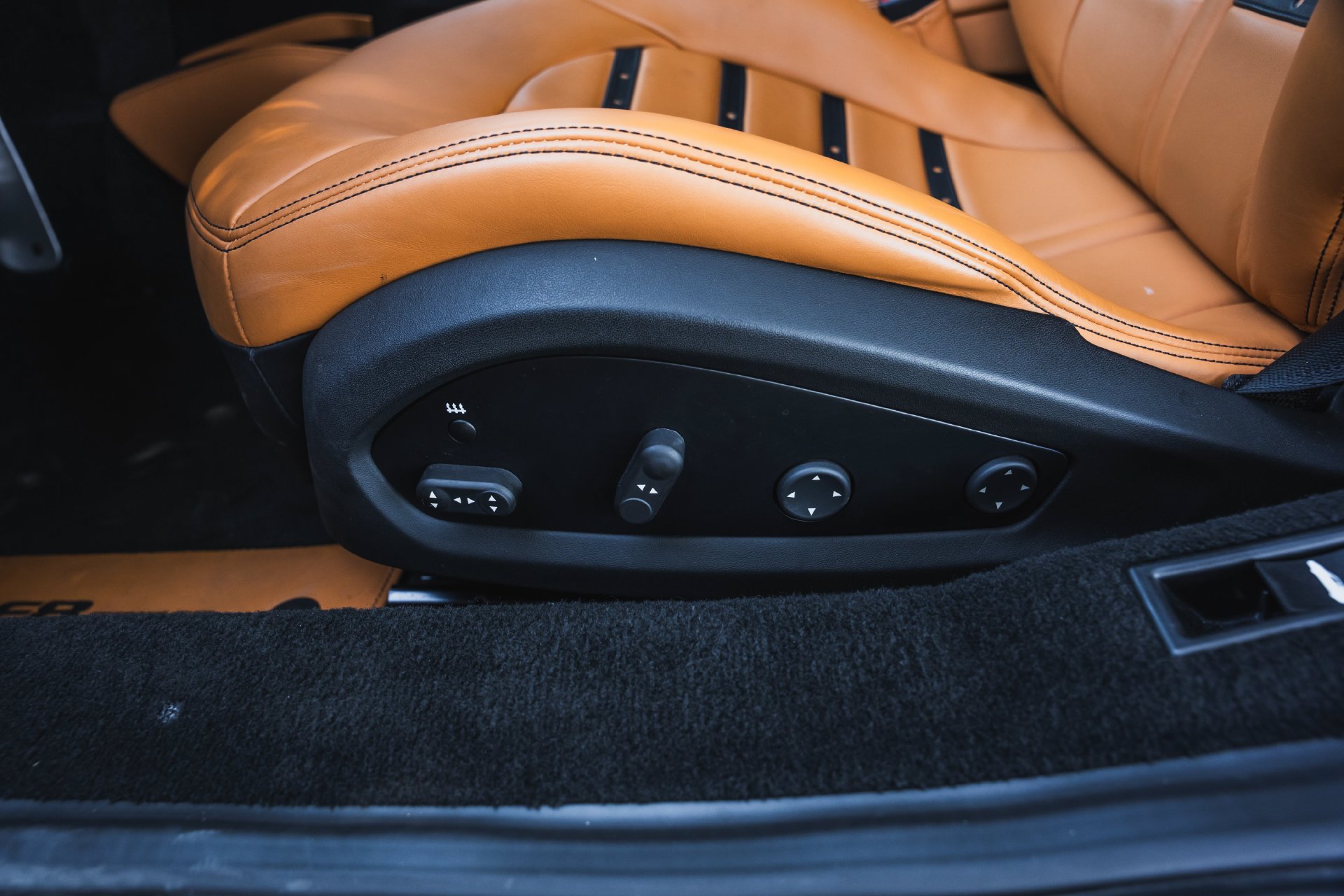 Used 2021 Ferrari F8 Tributo RWD image 82