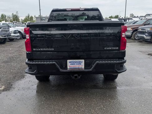 Used 2022 Chevrolet Silverado 1500 Custom AWD/4WD image 4