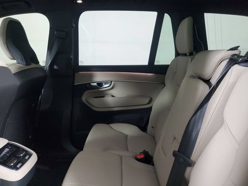 Used 2026 Volvo XC90 B6 Plus w/ Protection Package Premier AWD/4WD image 14