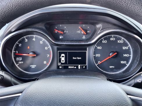 Used 2019 Chevrolet Cruze LS image 26