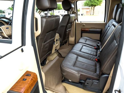 Used 2016 Ford F450 King Ranch w/ FX4 Off Road Package AWD/4WD image 46