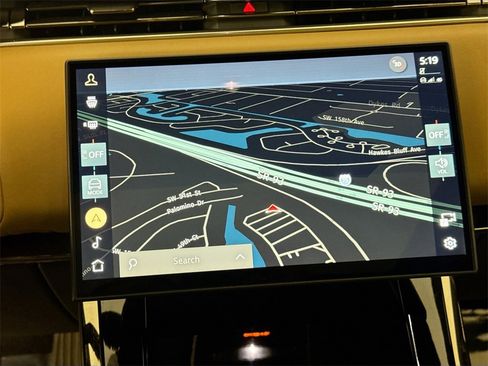 Certified 2025 Land Rover Range Rover Sport SE image 12