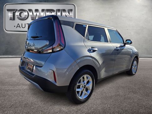 Certified 2024 Kia Soul LX w/ Option Group 015 image 5