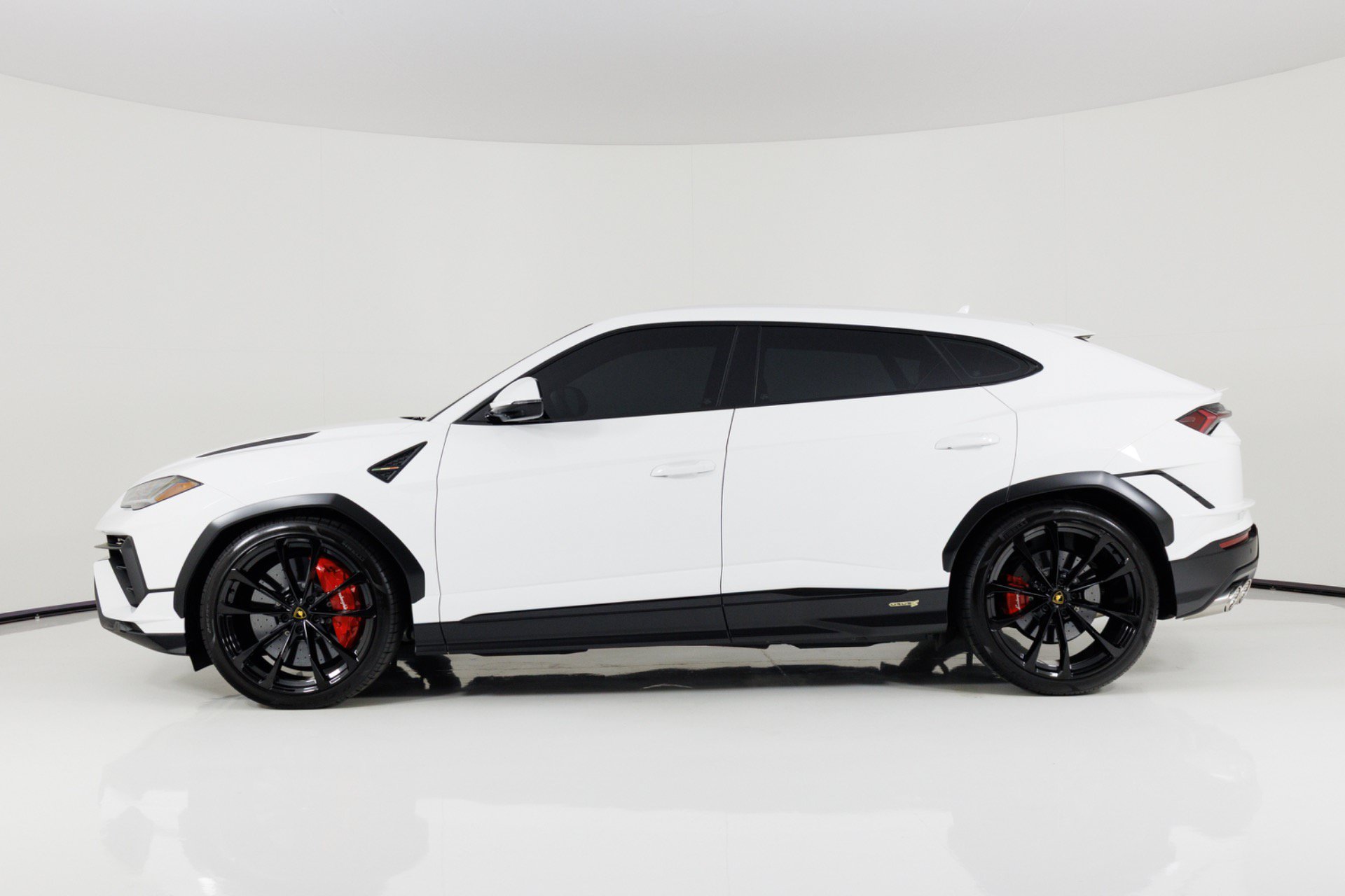 Used 2024 Lamborghini Urus S AWD/4WD image 6