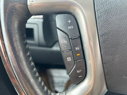 Used 2011 GMC Yukon Denali image 20